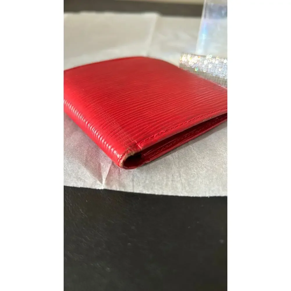 Louis Vuitton red epi Marco bifold wallet